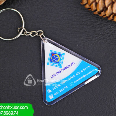 Móc Khóa Đổ Keo Hình Tam Giác Đẹp