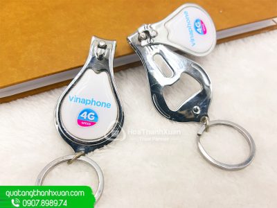Móc Khóa Kim Loại Bấm Móng Tay Có Khui Bia