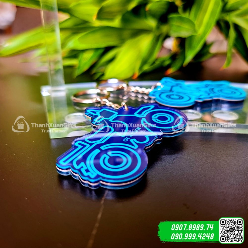 moc khoa mica hinh chiec xe may 03 Móc Khóa Mica Hình Chiếc Xe Máy 03