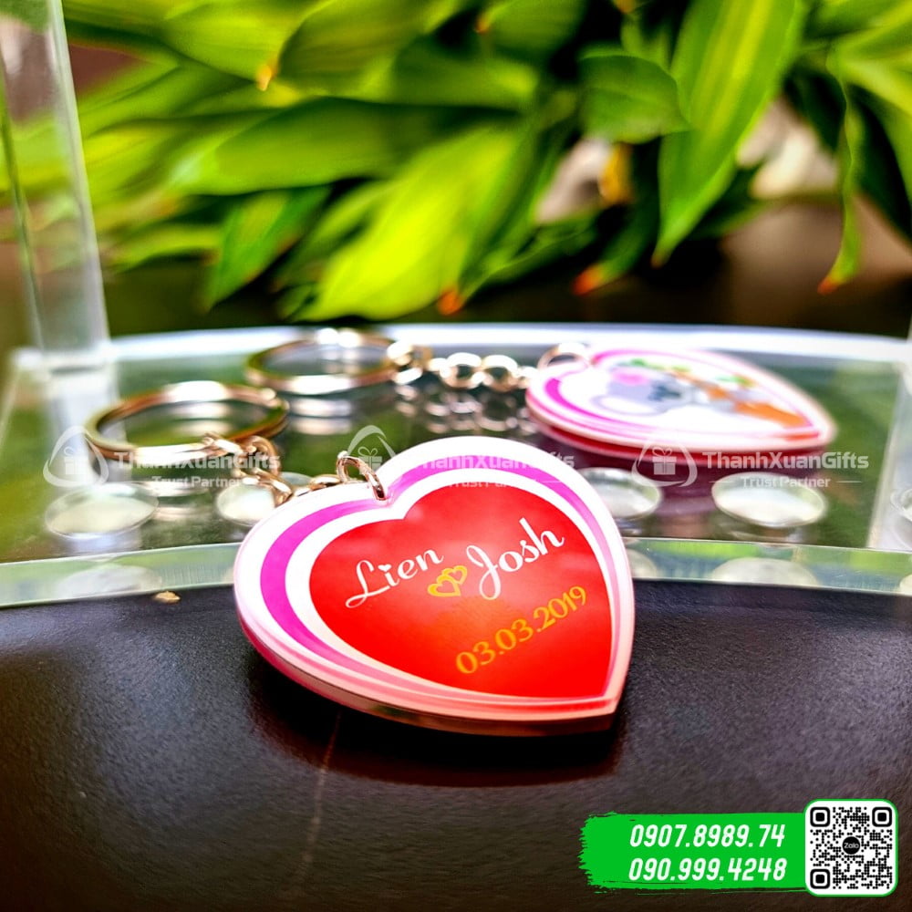 moc khoa mica hinh trai tim mau so 01c Móc Khóa Mica Hình Trái Tim Mẫu Số 01C