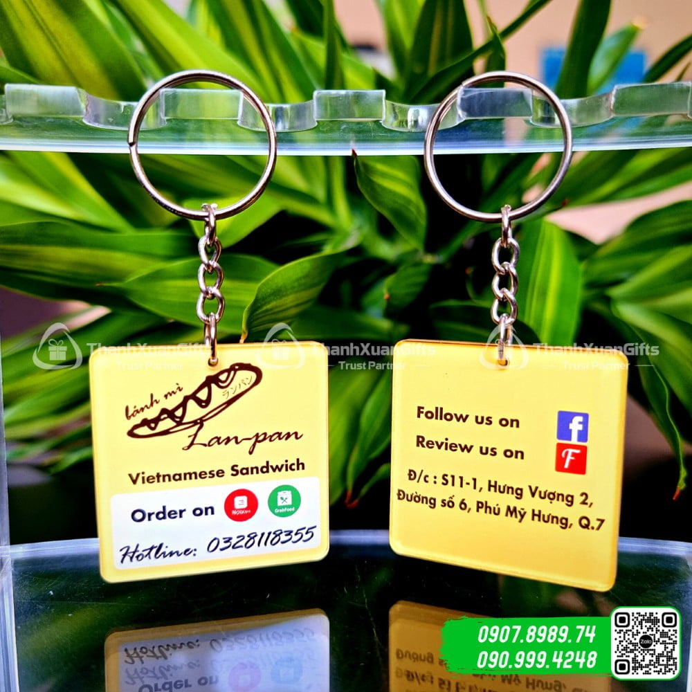 moc khoa mica hinh vuong mau so 01 Móc Khóa Mica Hình Vuông Mẫu Số 01