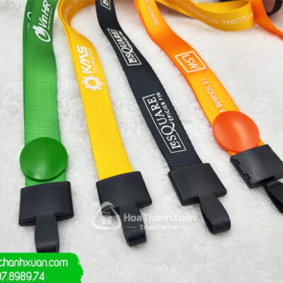 Mẫu Dây Đeo Thẻ Móc Dẹp Nhựa In Logo