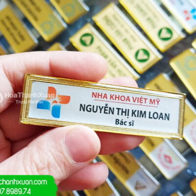 Bảng Tên Nhân Viên Đổ Keo Nha Khoa Việt Mỹ