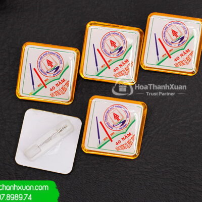 Huy Hiệu Đổ Keo 03A