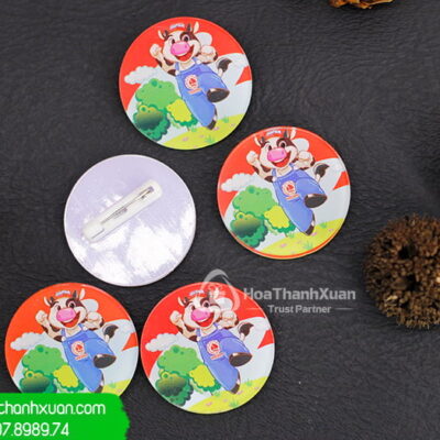 Huy Hiệu Mica In Logo Theo Yêu Cầu Khách Hàng