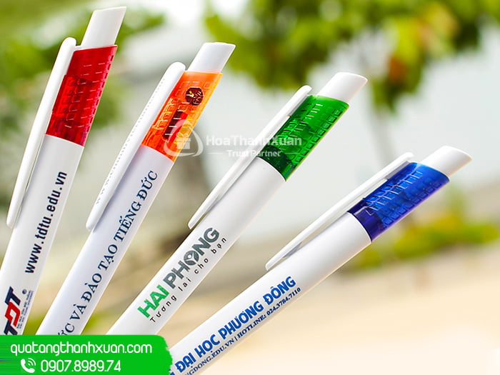 Tận dụng lợi thế bút bi làm quảng cáo Tận dụng lợi thế bút bi làm quảng cáo