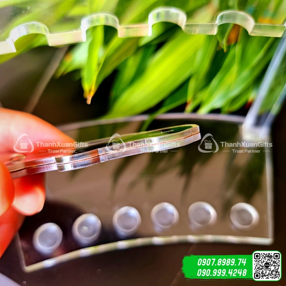 moc khoa mica hinh xe hoi vinfast 04 Móc Khóa Mica Hình Xe Hơi Vinfast 04