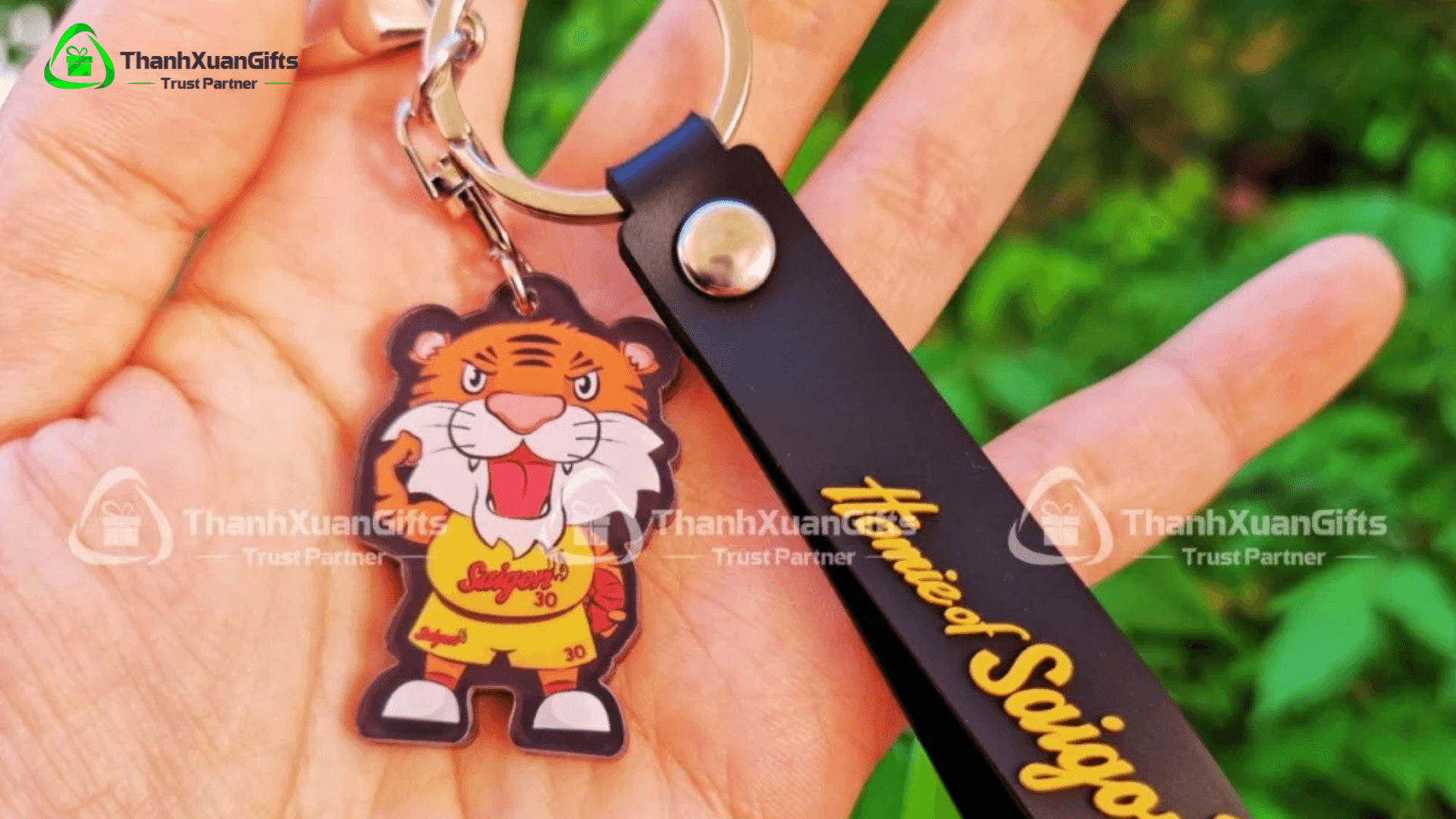 Móc khóa Quà Tặng Thanh Xuân 